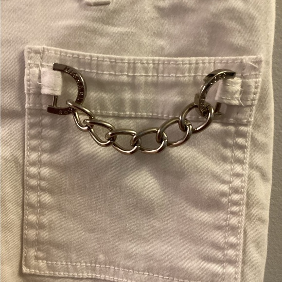 Michael Michael Kors white Bermuda shorts with chains Woman’s size 4 Pet… - Picture 8 of 12